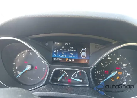 2016 Ford Focus Se z USA, uszkodzony, nr VIN 1FADP3F20GL389034